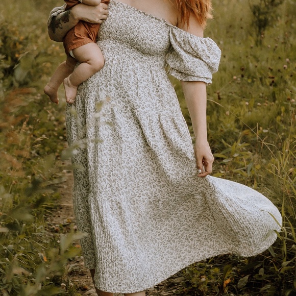 Nothing fits but Kiko Dress - Picture 6 of 7